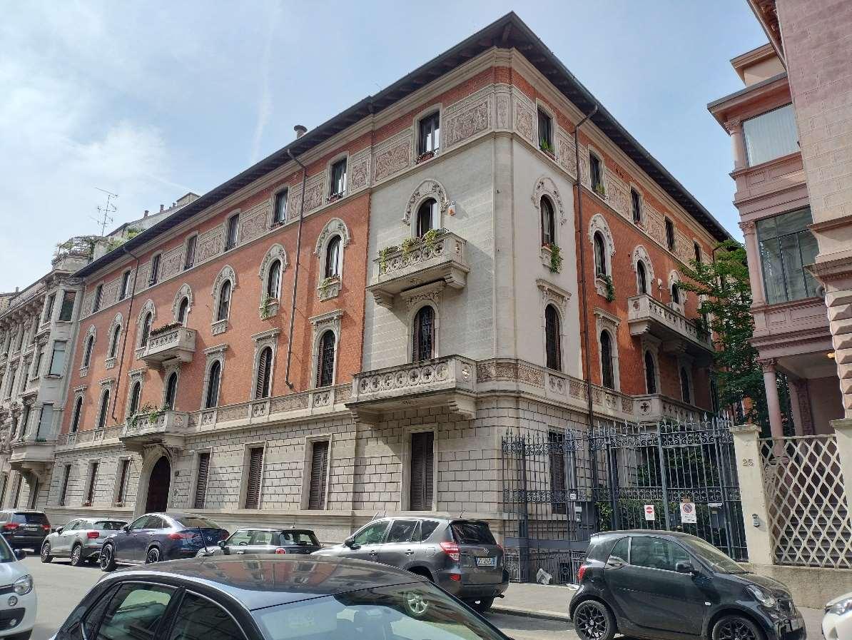 immobile appartamento all'asta in Via Bernardino Telesio, 23, sc D - Milano (MI) - 1