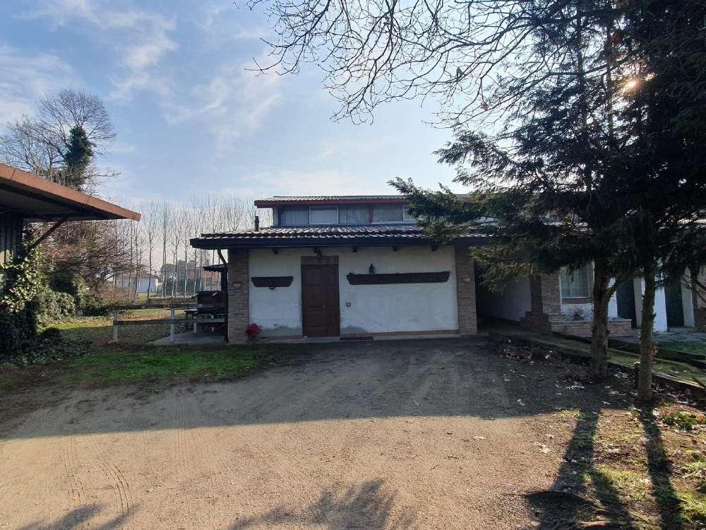 immobile appartamento all'asta in Localita' Pradazzo - Via per Vaprio 2 - 26012 Castelleone (CR) - 5