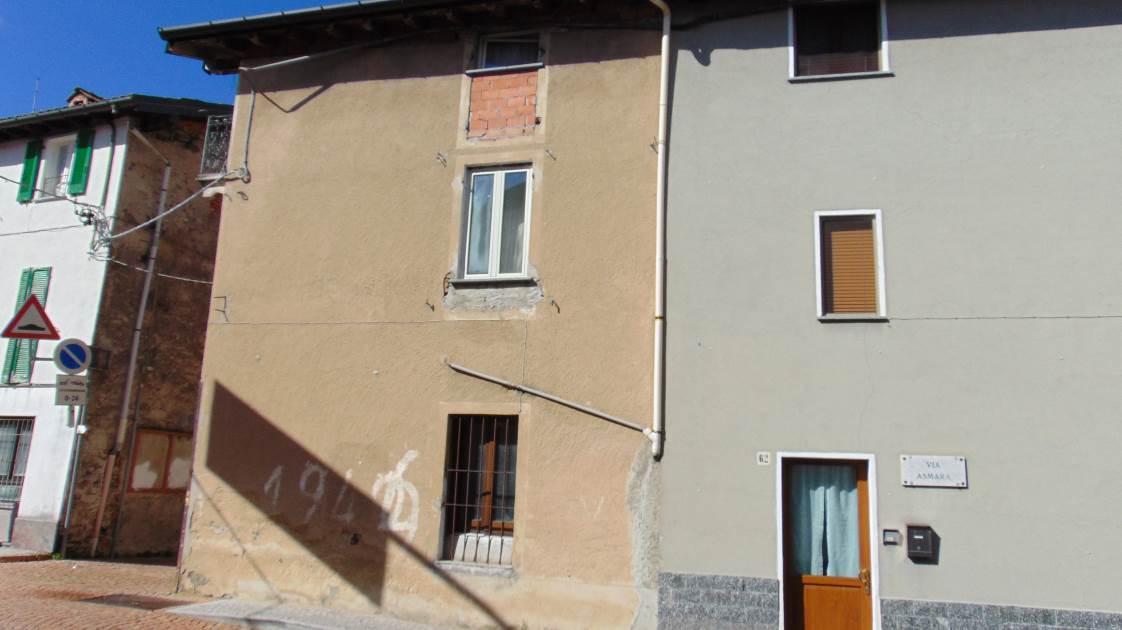immobile appartamento all'asta in Piazzale PIAVE 2 - 21016 Luino (VA) - 2