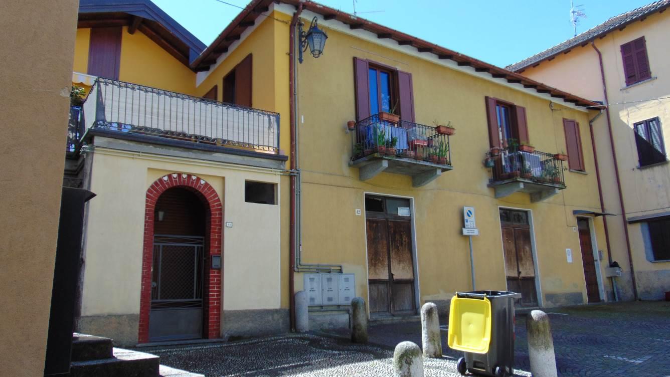 immobile magazzino all'asta in Via Roma 40 - 21010 Porto Valtravaglia (VA) - 1