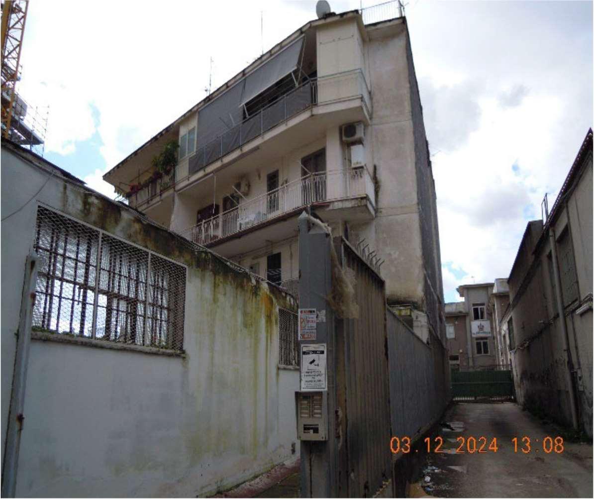 immobile appartamento all'asta in E De Nicola 25 - 80026 Casoria (NA) - 2