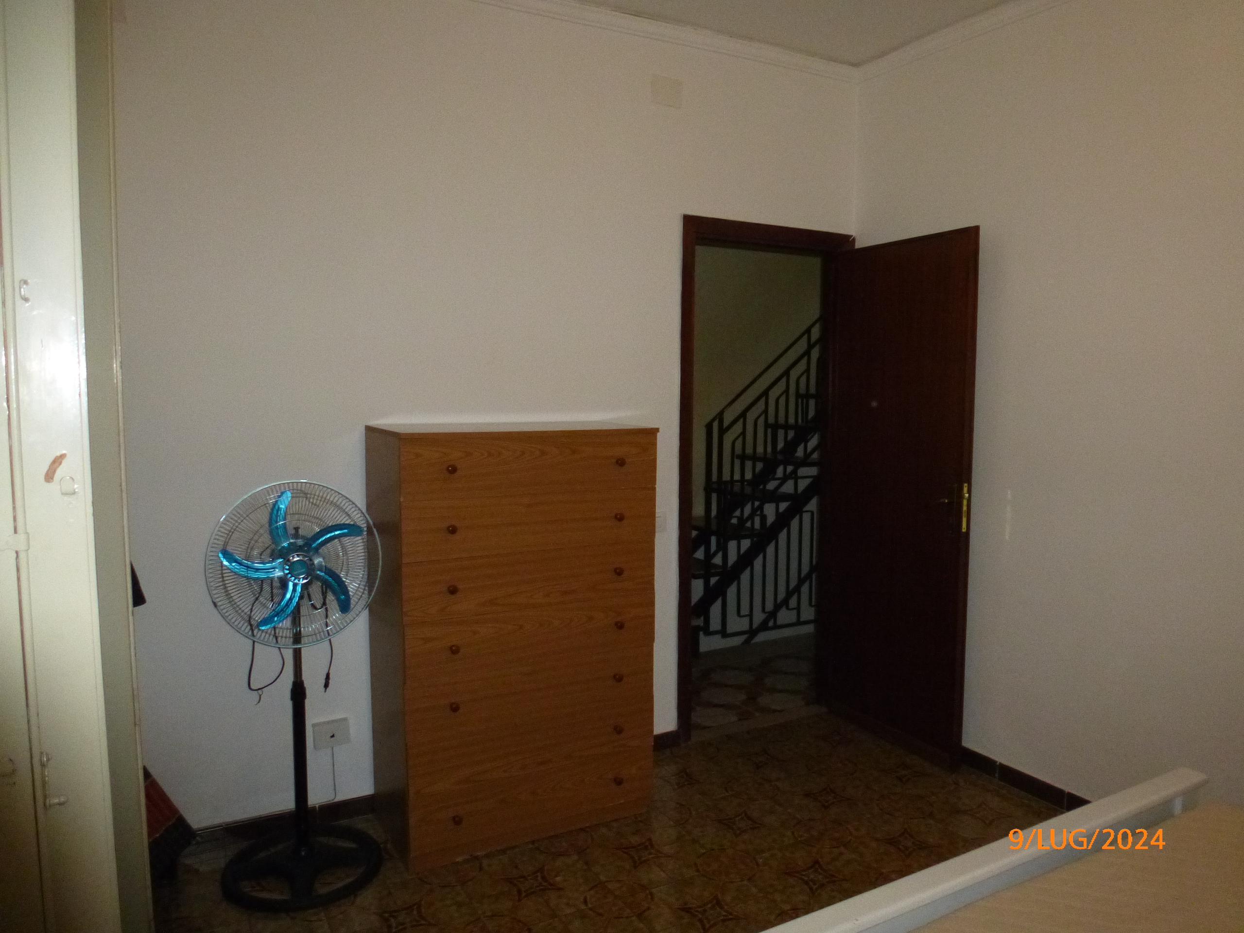 immobile appartamento all'asta in Via Empedocle Restivo, 5, 90010 Ficarazzi PA, Italia Ficarazzi, Palermo - 3