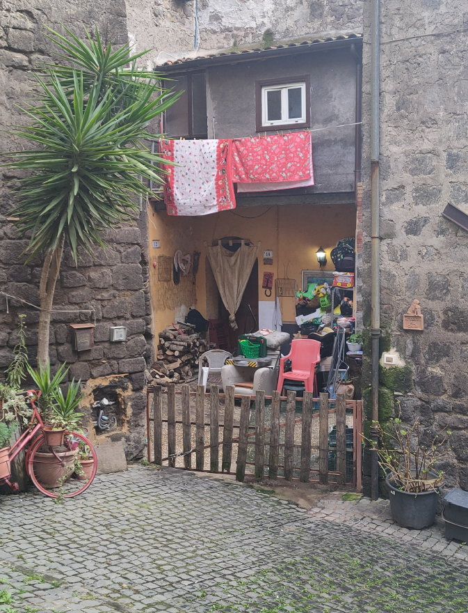 immobile posto auto all'asta in Via Arco Muccetti, 12, 01037 Ronciglione VT, Italia Ronciglione, Viterbo - 1