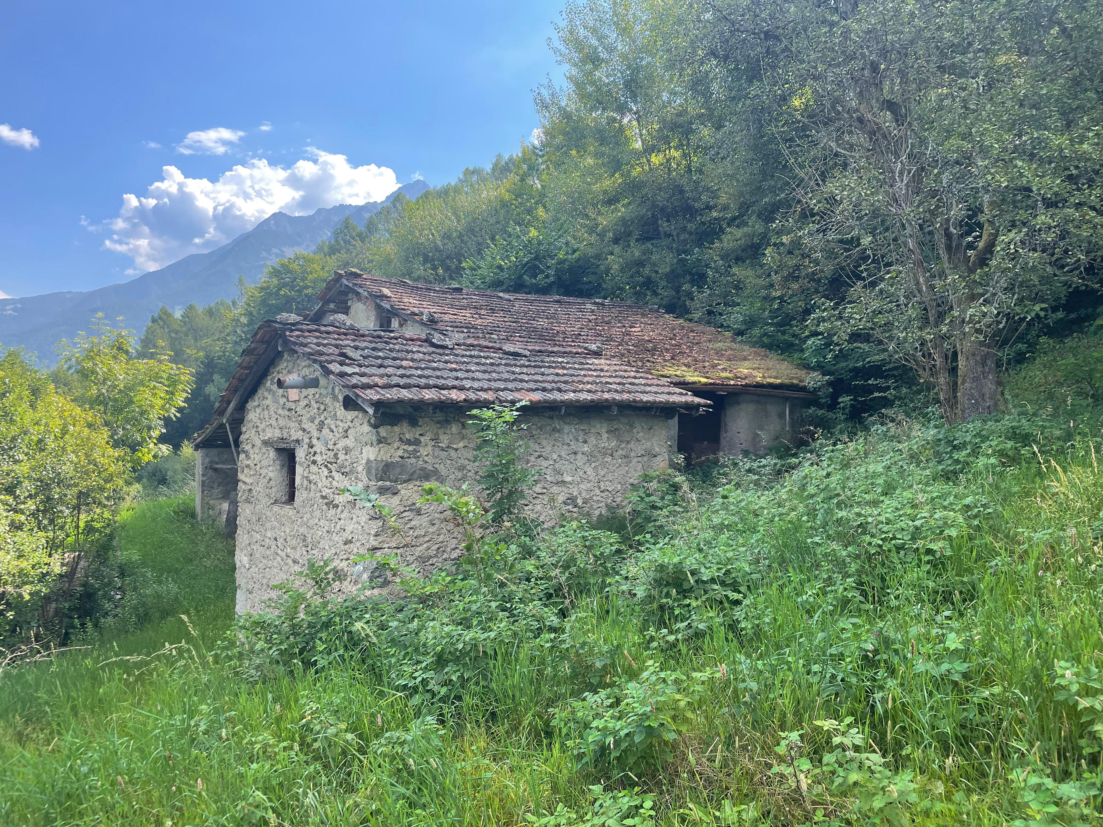 immobile rustico all'asta in Via Gennaro Sora, 25048 Edolo BS, Italia Edolo, Brescia - 4