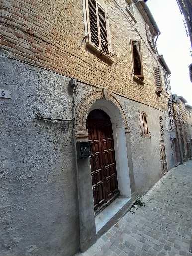 immobile appartamento all'asta in Quartiere Mombaroccio - Via Famiglia Masini 5 - 61024 Mombaroccio (PU) - 1