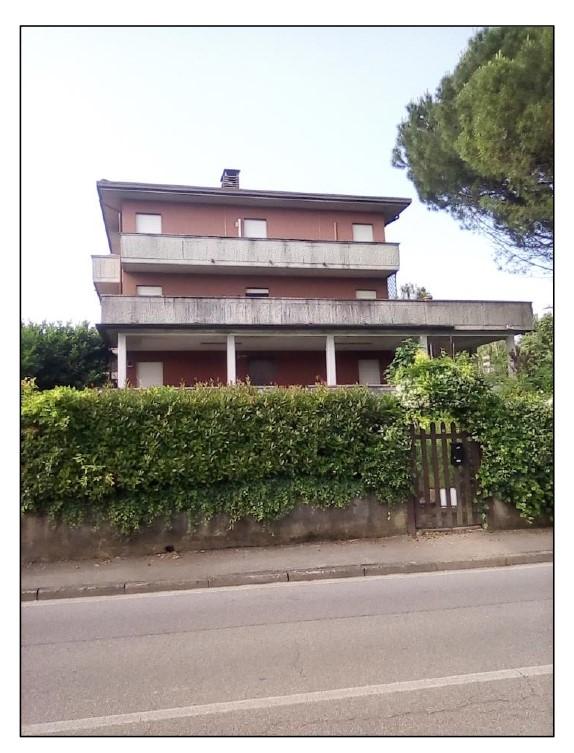 immobile appartamento all'asta in Via Papa Giovanni XXIII, 4, 23849 Rogeno LC, Italia Rogeno, Lecco - 1