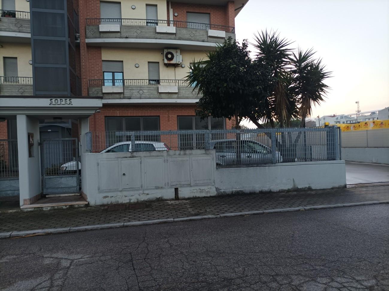 immobile laboratorio all'asta in Via Mulino del Gioco, 12, 65013 Città Sant'Angelo PE, Italia Città Sant'Angelo, Pescara - 1