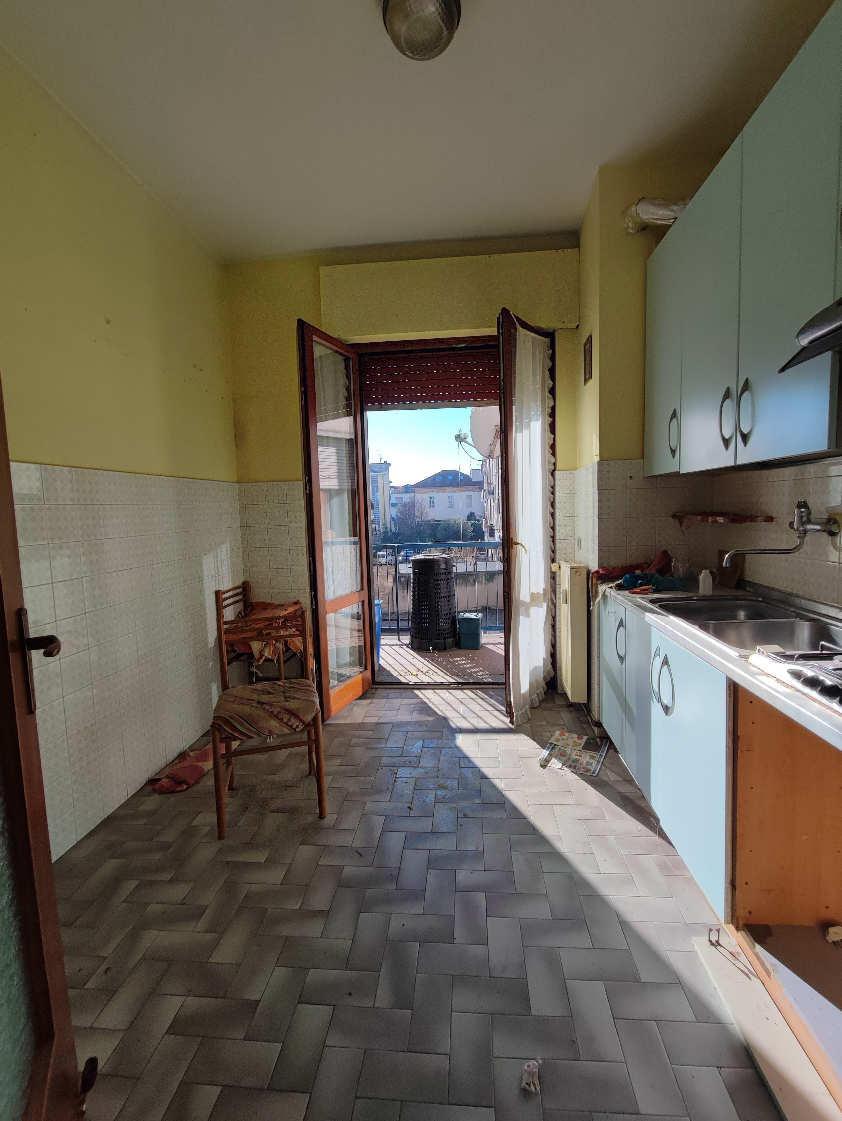 immobile appartamento all'asta in Piazza Gregis, 1 - 24060 Gorlago (BG) - 4
