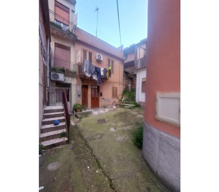 immobile appartamento all'asta in Via Forno, 8 - 98151 Messina (ME) - 1