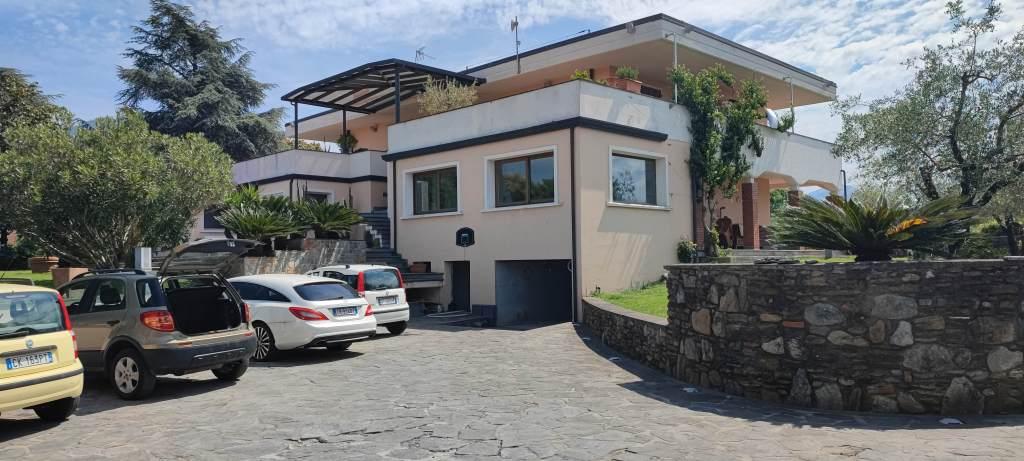 immobile villa all'asta in Viale Marina 116A - Montignoso (MS) - 1