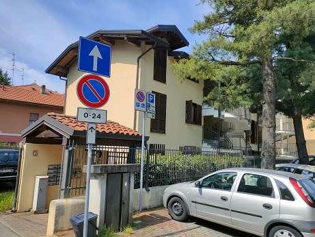 immobile appartamento all'asta in Via Vittorio Veneto 7 - 21010 Cardano al Campo (VA) - 1