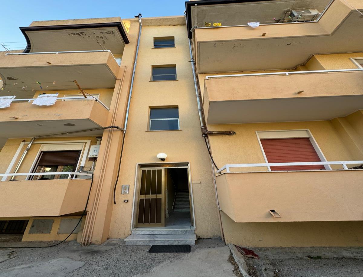 immobile appartamento all'asta in Viale della Libertà, 3 - 88060 Isca sullo Ionio (CZ) - 2
