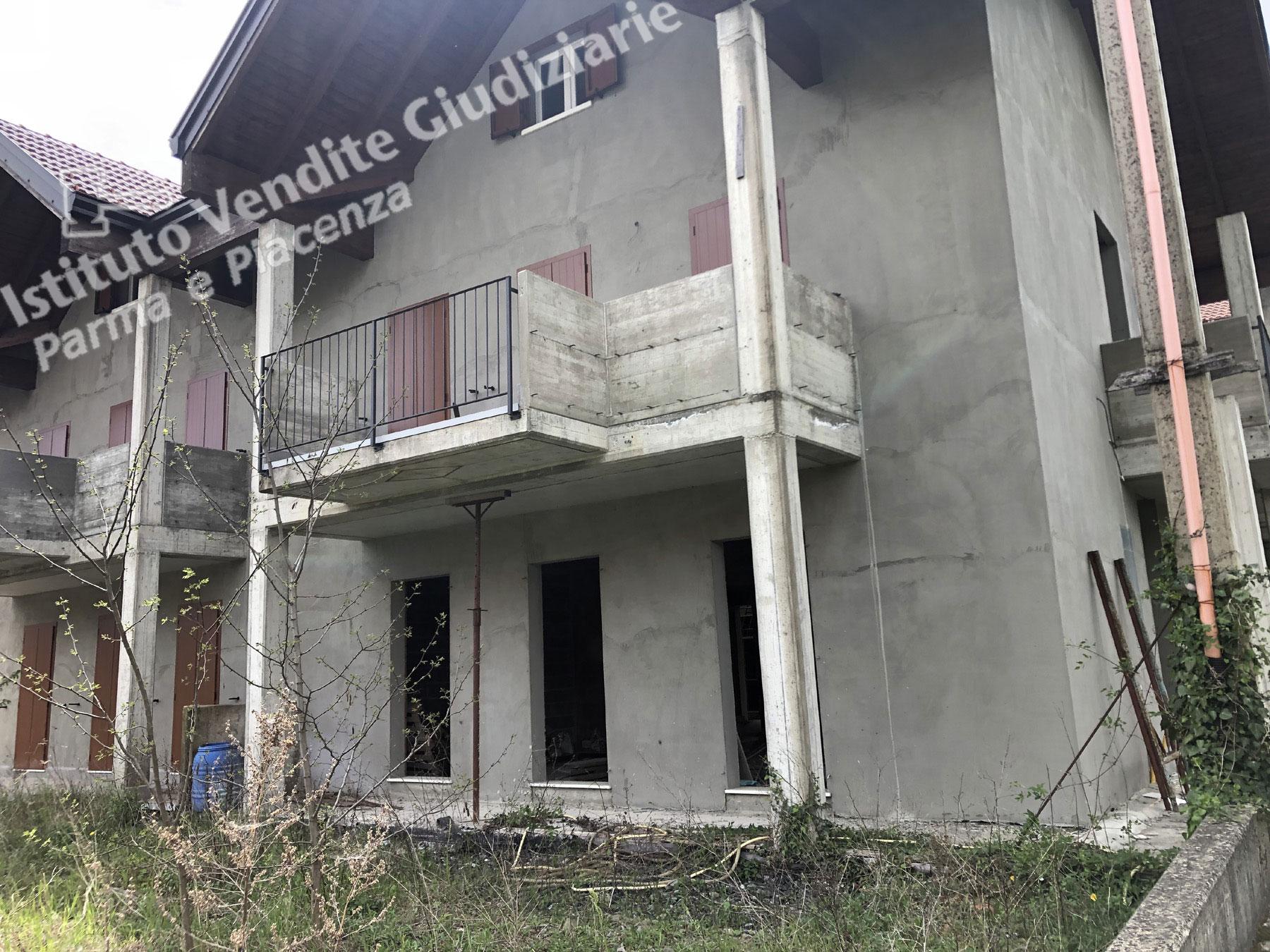 immobile casa singola all'asta in via della Costituzione, 2-4 - 43043 Borgo Val di Taro (PR) - 1