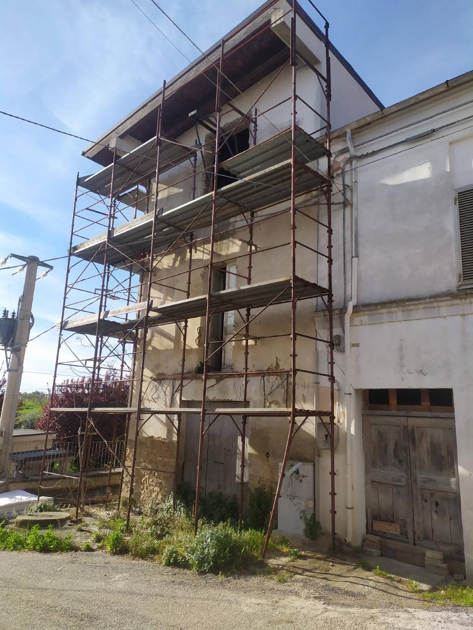 immobile terreno all'asta in Contrada Ruscitti SNC - 66026 Ortona (CH) - 1