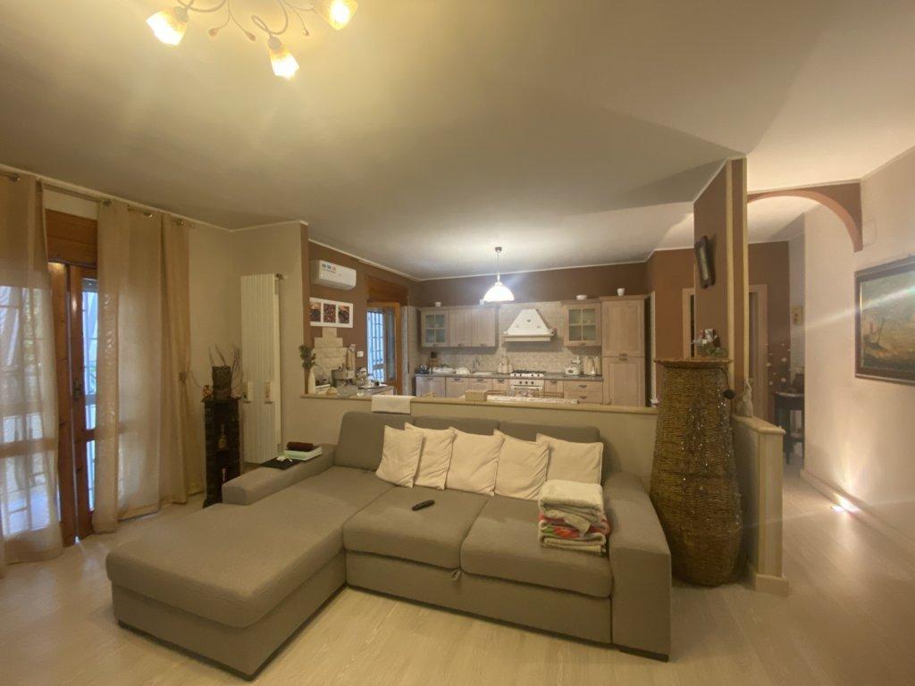 immobile appartamento all'asta in Via Francesco Bonaduce, 84018 Scafati SA, Italia Scafati, Salerno - 5