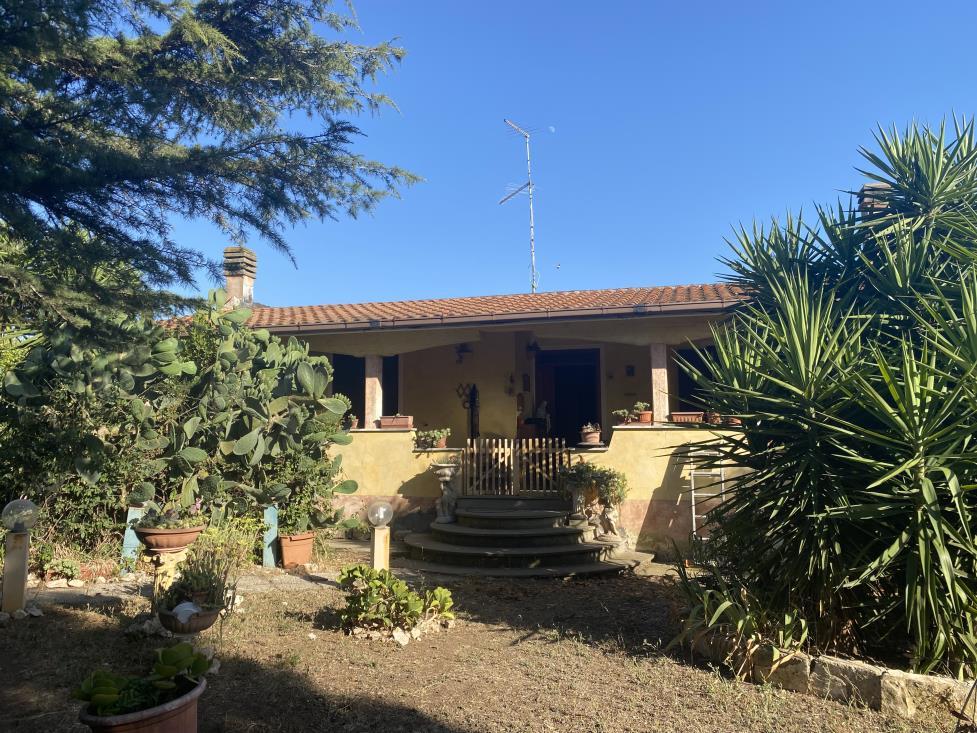immobile villa all'asta in Via dei Due Poderi, 2, 00040 Ardea RM, Italia Ardea, Roma - 1