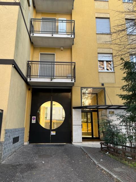 immobile appartamento all'asta in Via FORLANINI 36 - 20033 Desio (MB) - 3