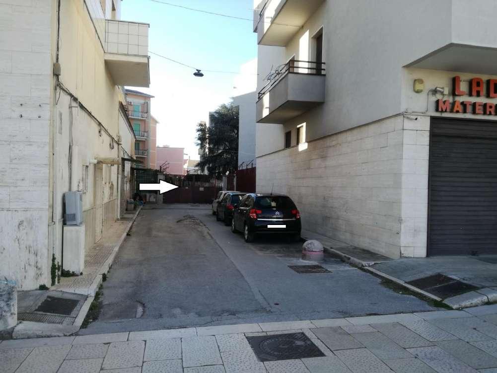 immobile cantina all'asta in Via Vincenzo Bellini snc - 71042 Cerignola (FG) - 1