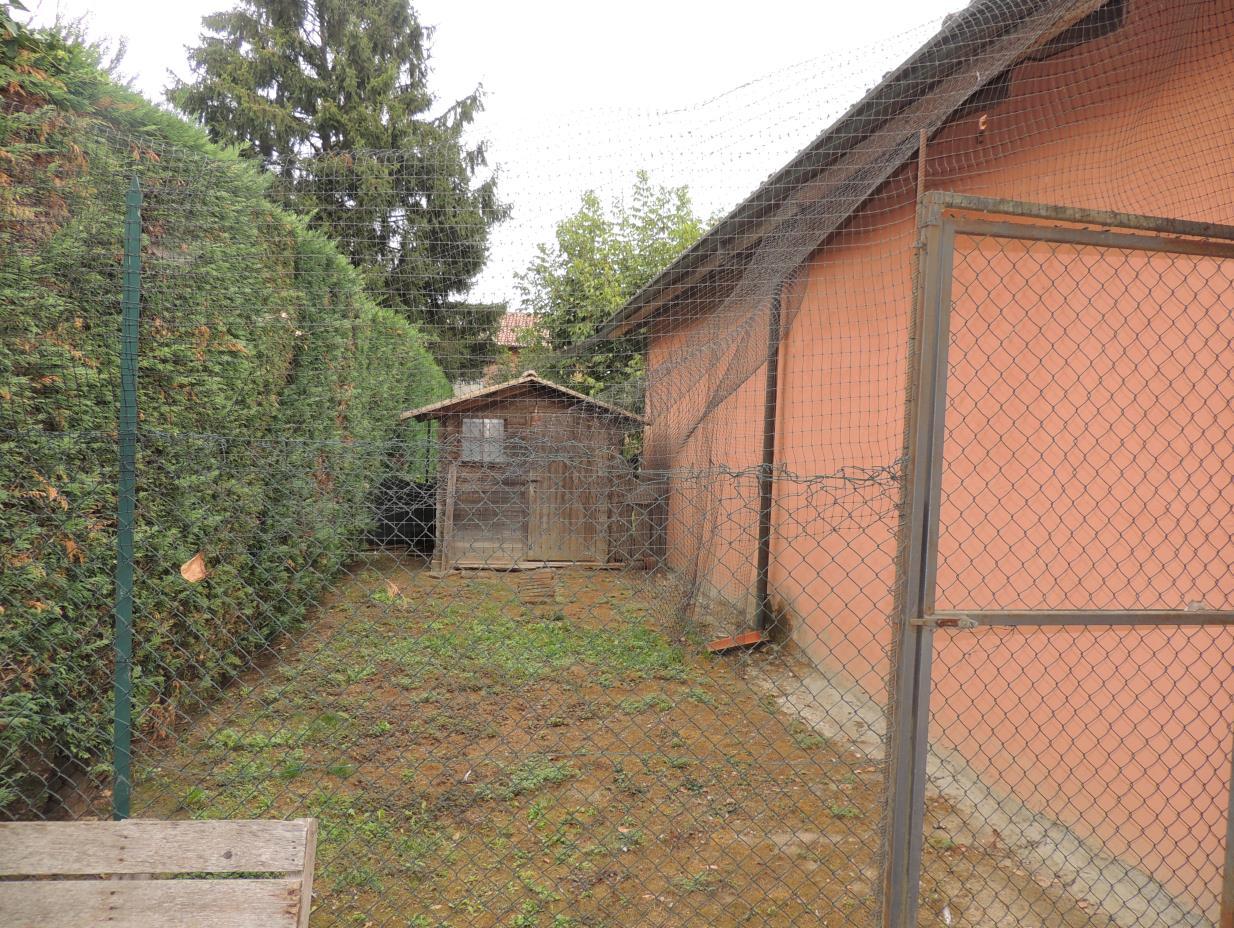 immobile garage all'asta in Via Aldo Marzani 2 - 27030 Gambarana (PV) - 1