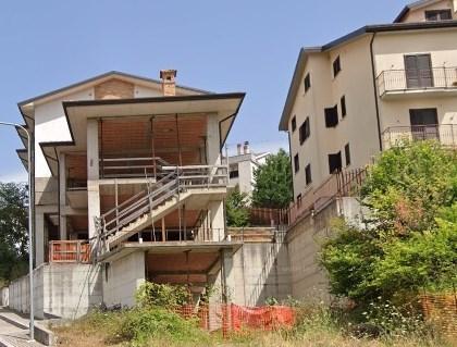 immobile casa singola all'asta in Via Pietro Nenni - 85055 Picerno (PZ) - 5