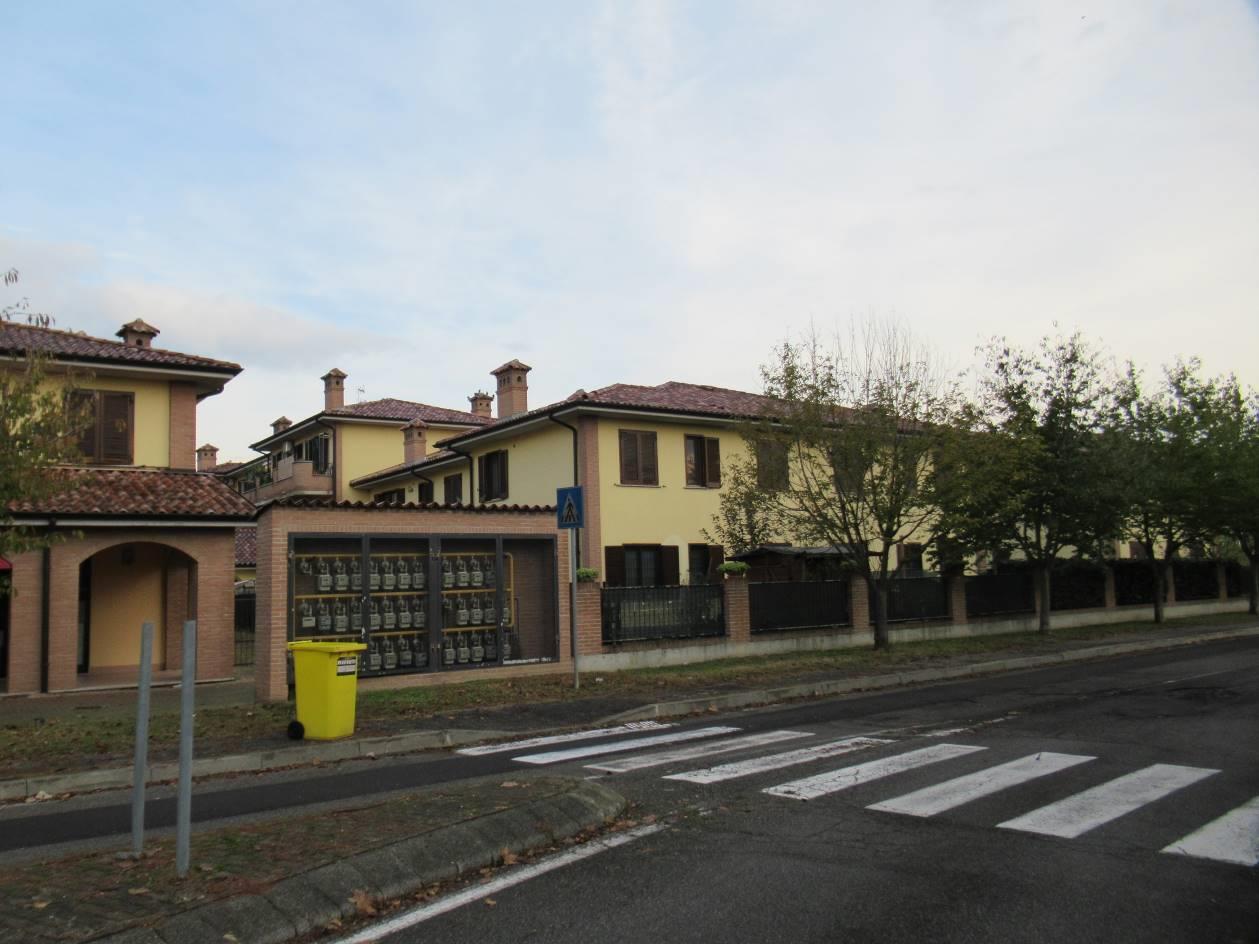 immobile appartamento all'asta in Piazza Monsignor Domenico Senna - nel complesso condominiale Borgo Le Valli  5 - 27020 Battuda (PV) - 4