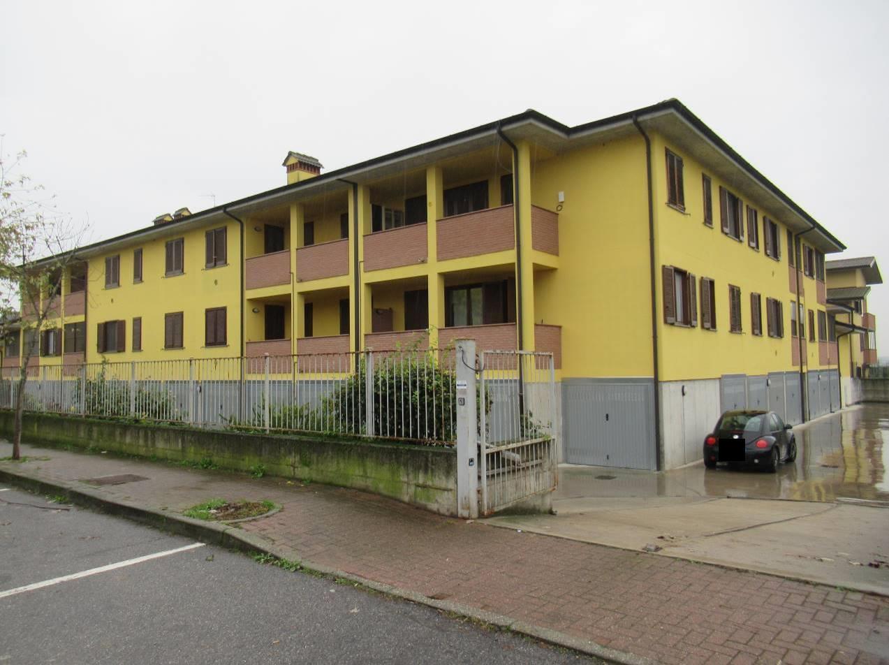 immobile appartamento all'asta in Via Arturo Toscanini - nel complesso condominiale Le Pervinche 42 - 27010 Ceranova (PV) - 1