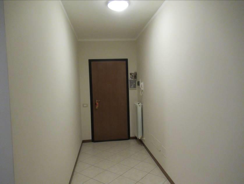 immobile appartamento all'asta in Via Arturo Toscanini - nel complesso condominiale Le Pervinche 42 - 27010 Ceranova (PV) - 3