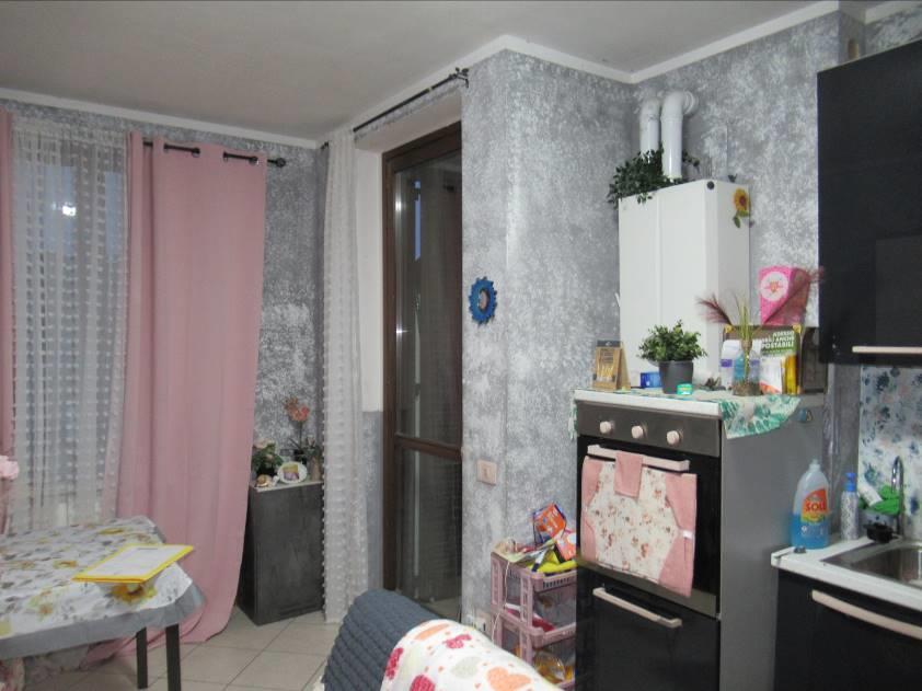 immobile appartamento all'asta in Via Arturo Toscanini - nel complesso condominiale Le Pervinche 42 - 27010 Ceranova (PV) - 4