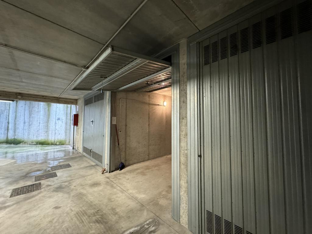 immobile attivita commerciale all'asta in Via Vimercate, 27, 20876 Ornago MB, Italia Ornago, Monza e della Brianza - 1