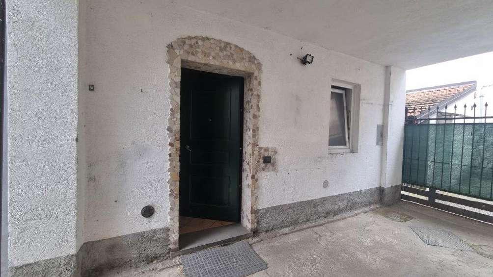 immobile appartamento all'asta in Frazione  CRUGNOLA - Via GOFFREDO MAMELI 38 - 21020 Mornago (VA) - 2