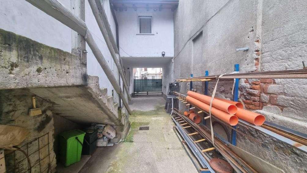immobile appartamento all'asta in Frazione  CRUGNOLA - Via GOFFREDO MAMELI 38 - 21020 Mornago (VA) - 4