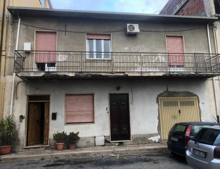 immobile appartamento all'asta in via  Vittorio Alfieri n 5 - 89016 Rizziconi (RC) - 2