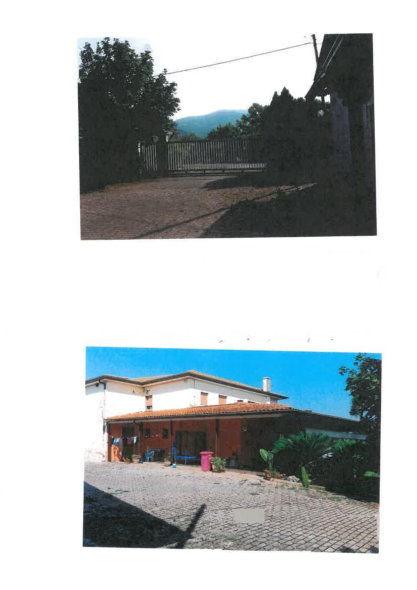 immobile appartamento all'asta in Via della Mezzaluna, 140, 04014 Pontinia LT, Italia Pontinia, Latina - 1