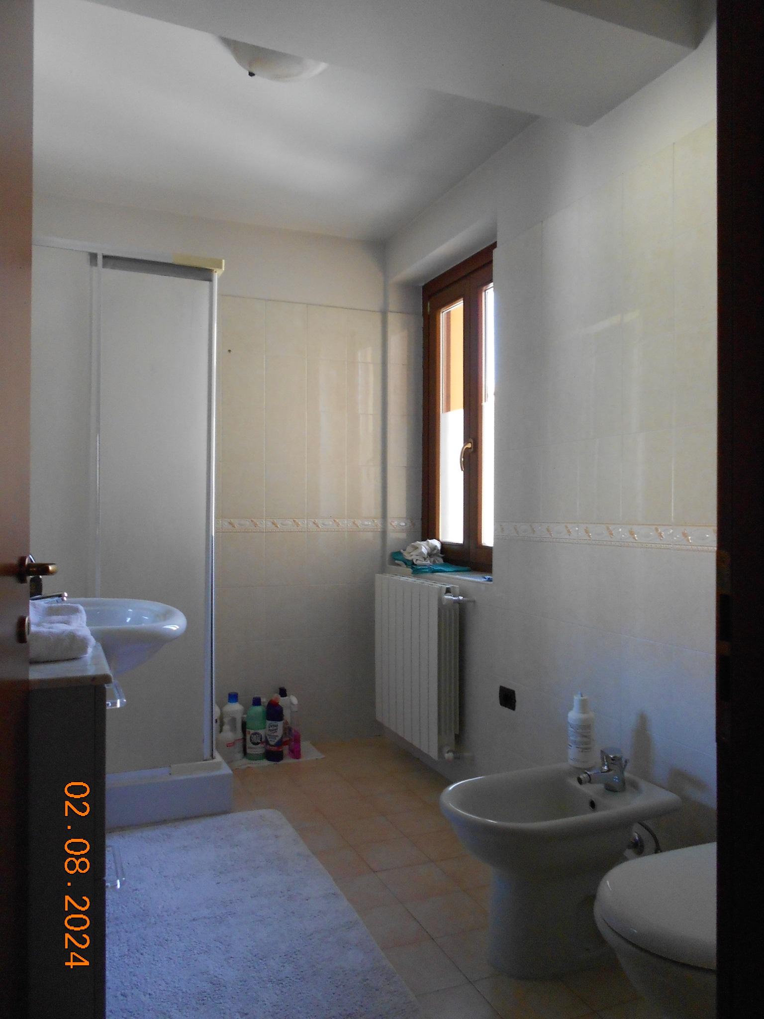 immobile appartamento all'asta in Via VITTORIO EMANUELE II  31 - 20020 Lazzate (MB) - 1