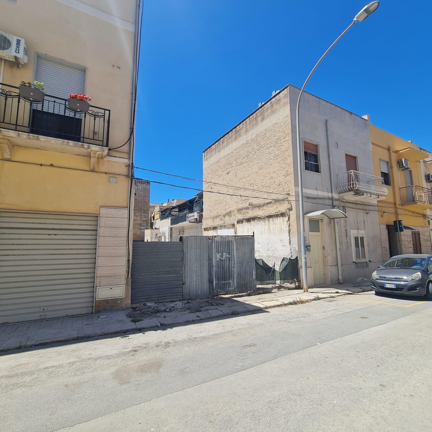 immobile terreno all'asta in Via del Mandorlo, 91100 Trapani TP, Italia Trapani, Trapani - 1