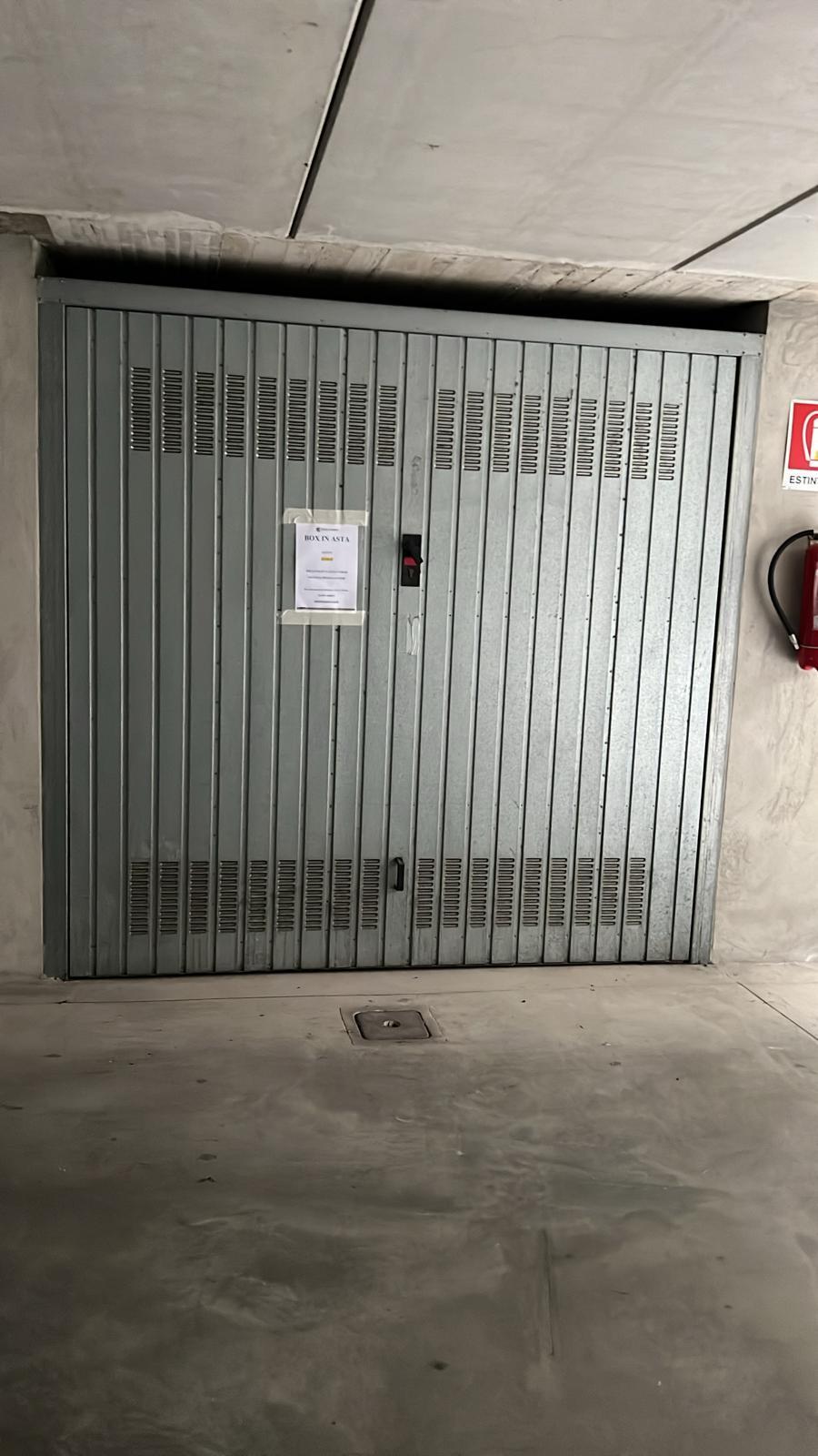 immobile garage all'asta in Via Alessandro Manzoni, 24040 Comun Nuovo BG, Italia Comun Nuovo, Bergamo - 2
