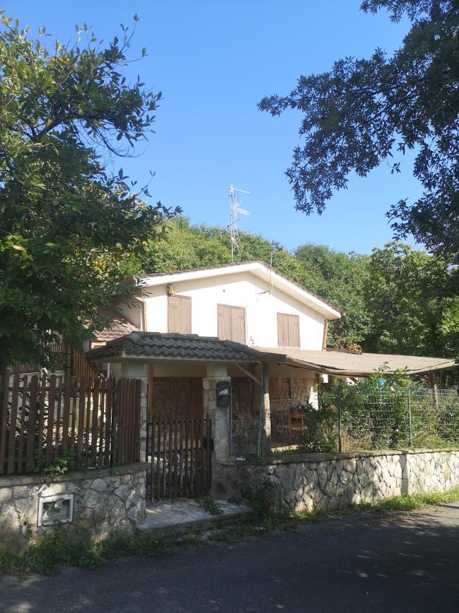 immobile villa all'asta in Via delle Rose, 5, 04010 Bassiano LT, Italia Bassiano, Latina - 1