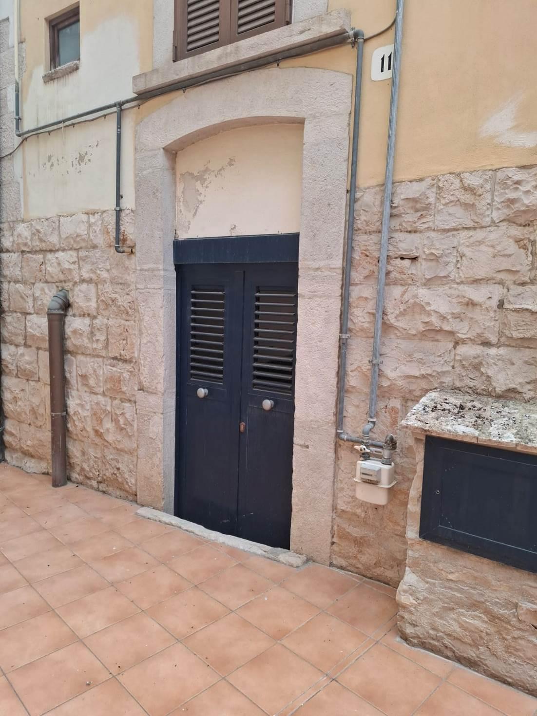 immobile cantina all'asta in Via Gabriele Manthonè, 11, 76123 Andria BT, Italia - 76125 Andria (BT) - 1