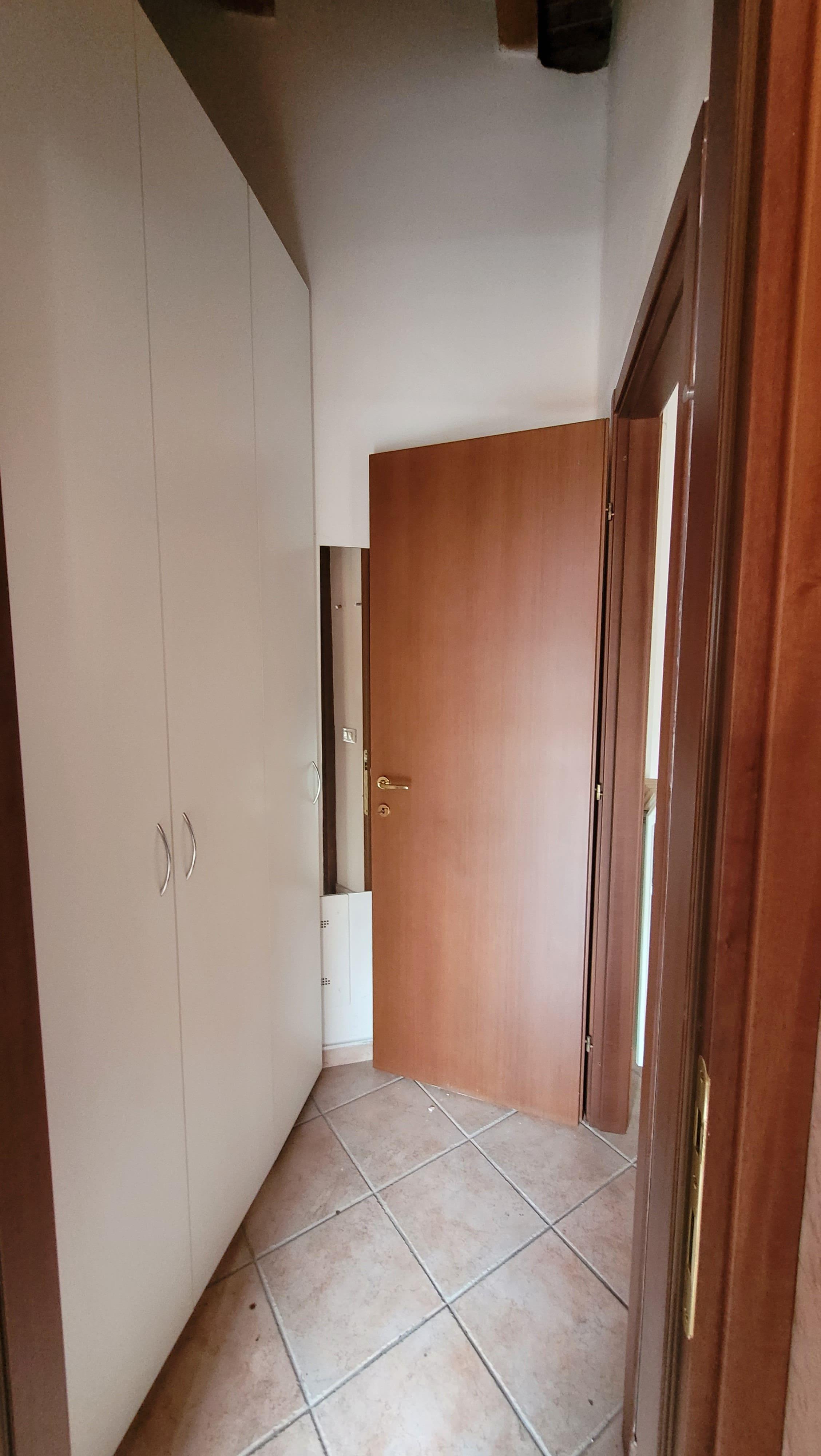immobile appartamento all'asta in Via Tommaso Grossi 43 - 20831 Seregno (MB) - 4
