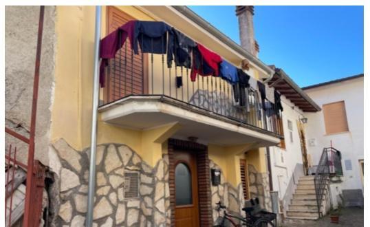 immobile appartamento all'asta in Via Regina, 67100 Preturo AQ, Italia - L'Aquila (AQ) - 1