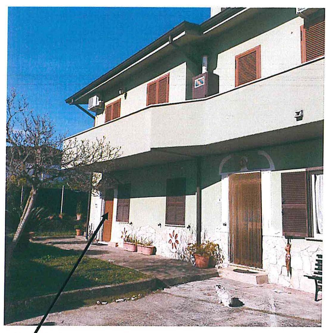 immobile appartamento all'asta in Piazza Ugo la Malfa, 3, 00040 Lariano RM, Italia Lariano, Roma - 2