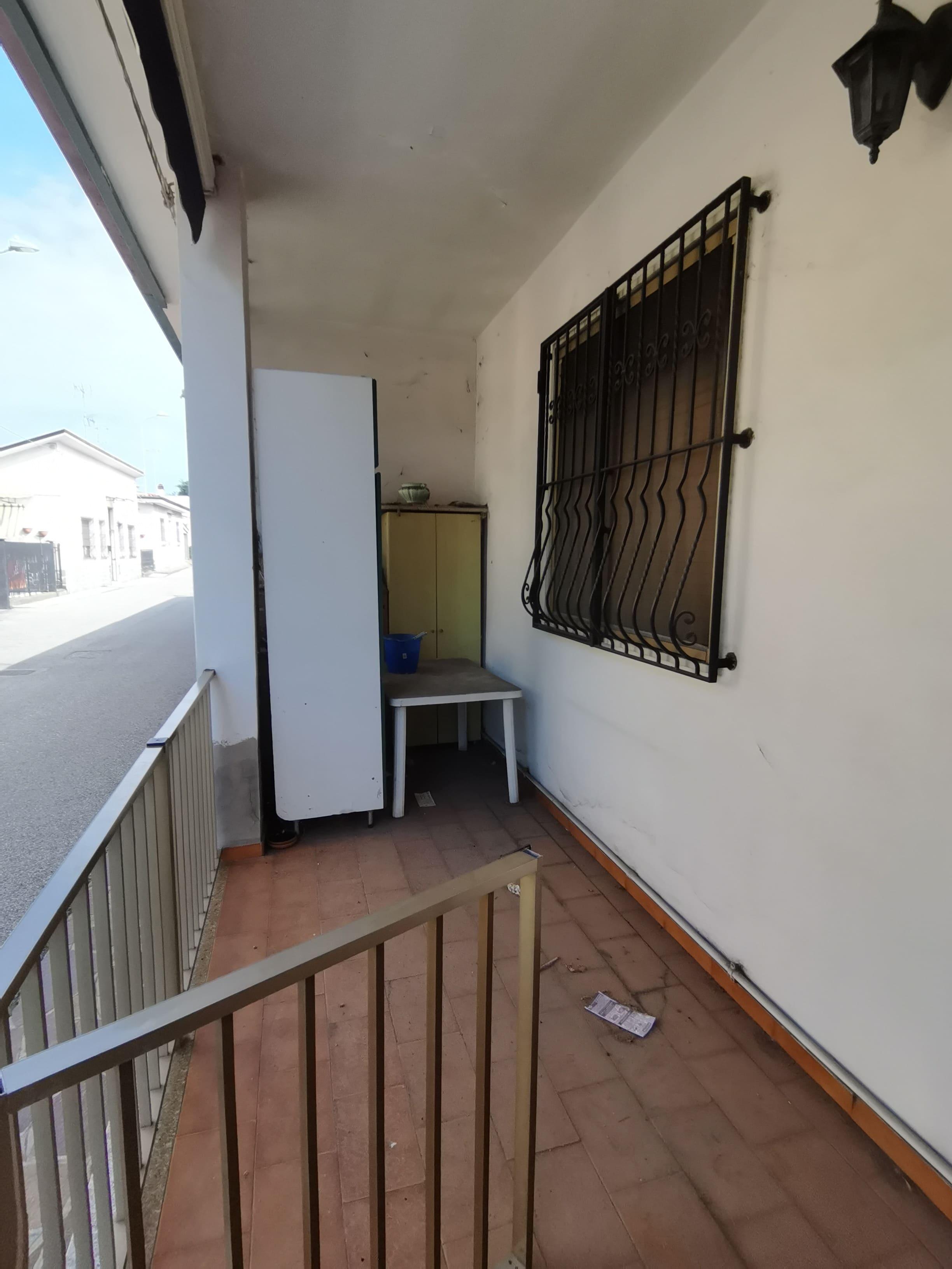 immobile appartamento all'asta in Via FABIO FILZI 6 - 20846 Macherio (MB) - 2