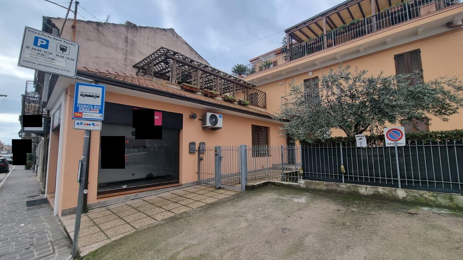 immobile attivita commerciale all'asta in Corso Umberto I 343 - 63018 Porto Sant'Elpidio (FM) - 1