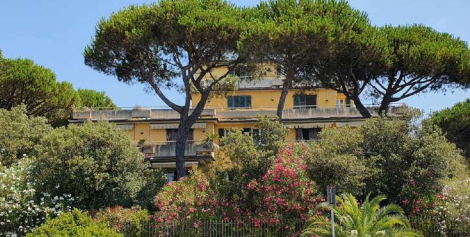 immobile hotel - albergo all'asta in Poveromo, Via Lungomare di Levante, 103 - 54100 Massa (MS) - 1
