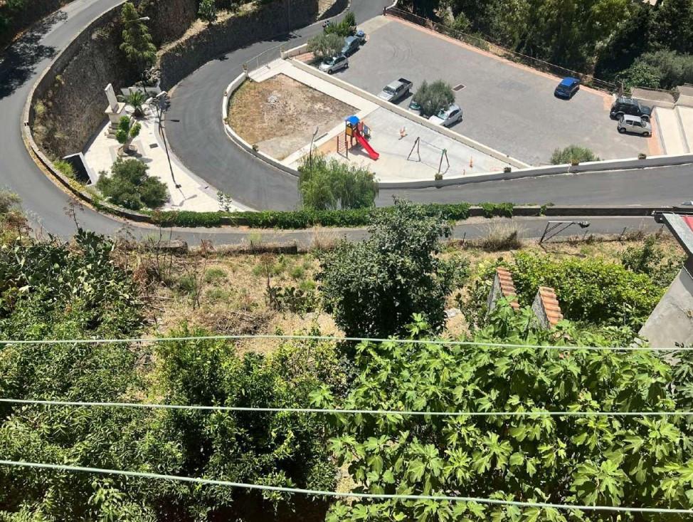 immobile terreno all'asta in Via Aria Poma - 98030 Mongiuffi Melia (ME) - 1