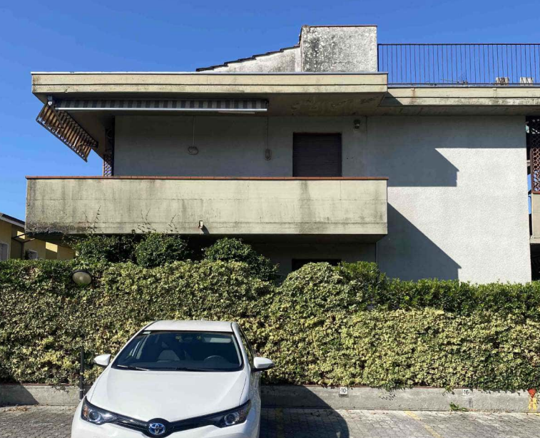 immobile appartamento all'asta in Marina di Massa Via Arezzo, 5 - 54100 Massa (MS) - 4