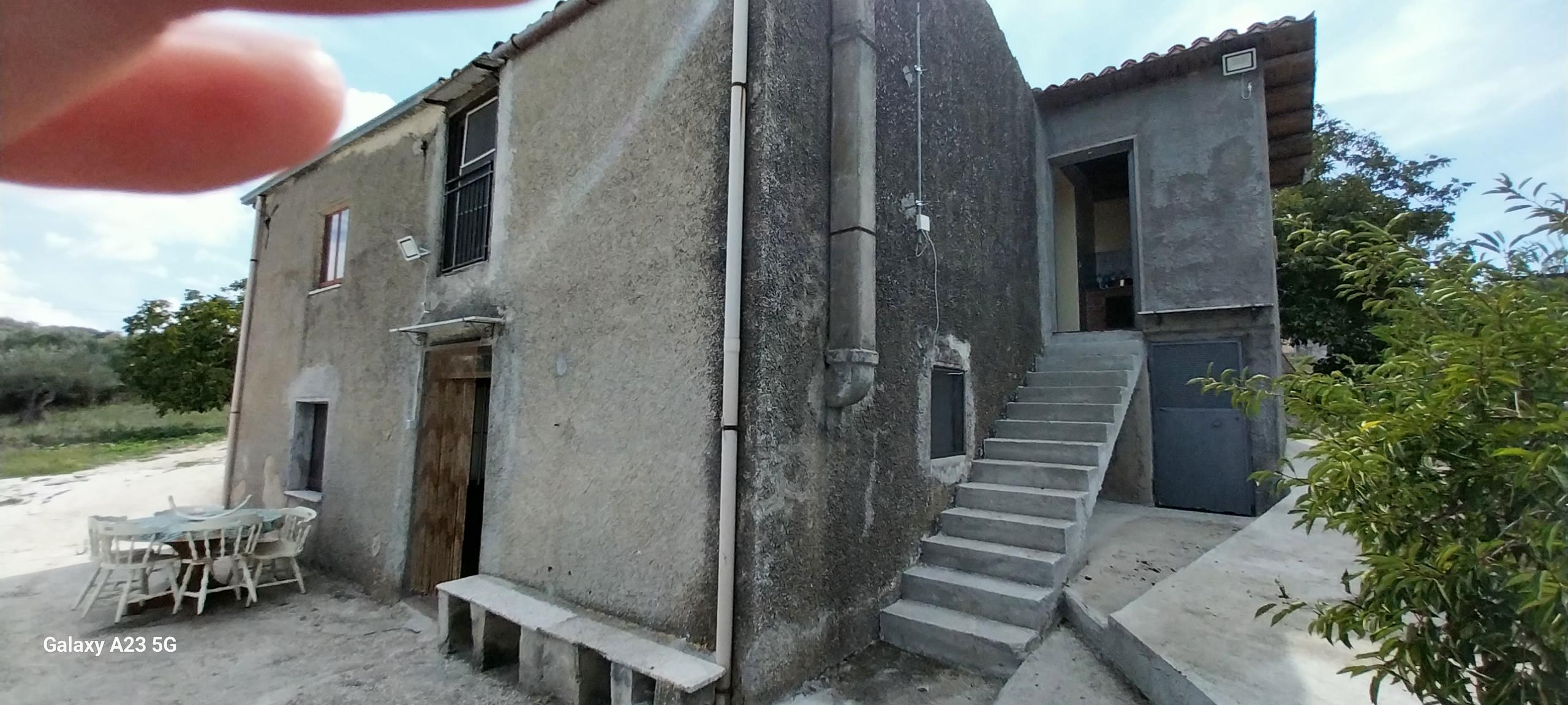 immobile palazzo all'asta in 90032 Bisacquino PA, Italia Bisacquino, Palermo - 2