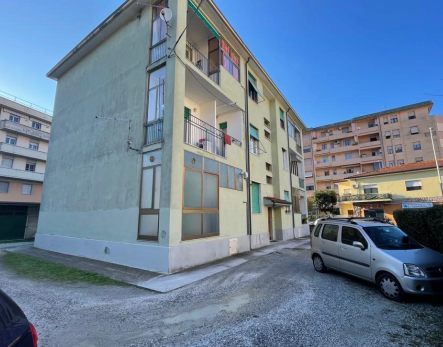 immobile appartamento all'asta in Viale Trieste, 2 - 54100 Massa (MS) - 5