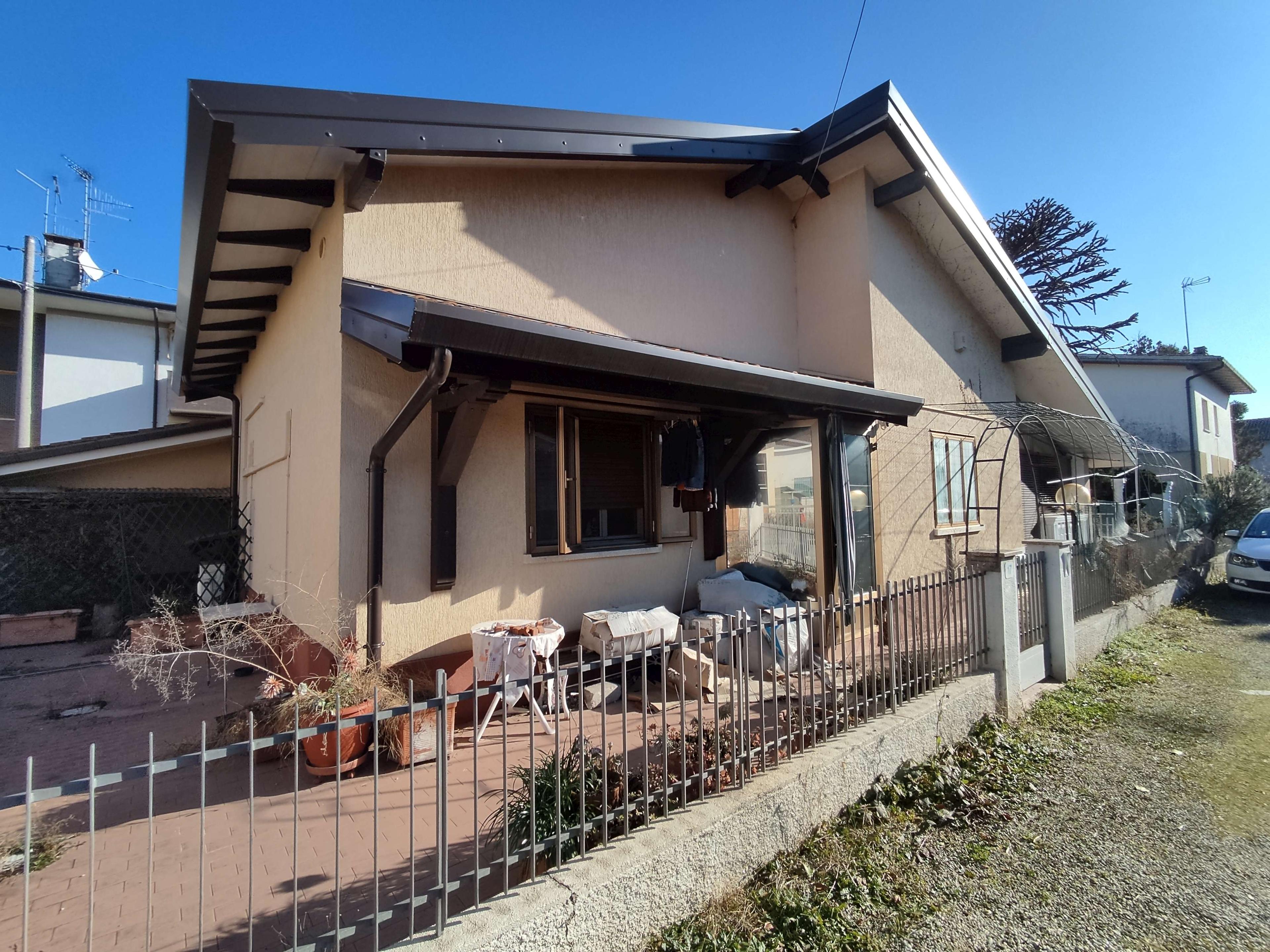 immobile villa all'asta in Via Enrico Fermi, 17 - 33010 Tavagnacco (UD) - 1