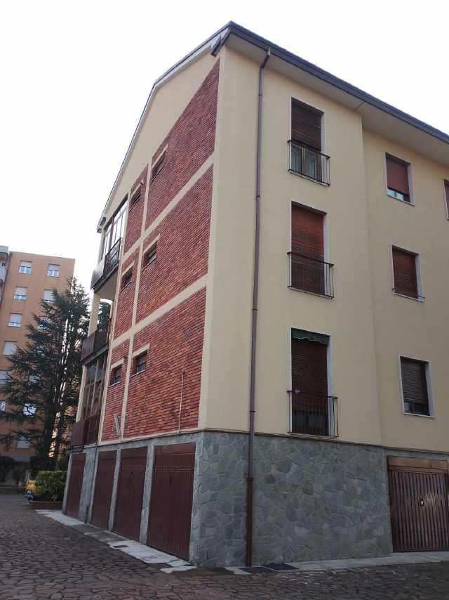 immobile garage all'asta in Via VIA POLIZIANO 15 - 20900 Monza (MB) - 1
